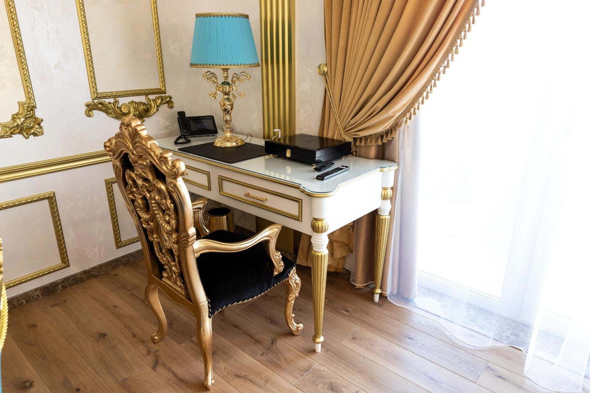 Royal Palace Luxury Hotel And Spa Khmelʼnytsʼkyy 部屋 写真