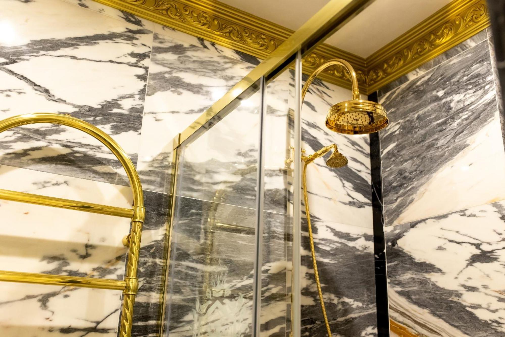 Royal Palace Luxury Hotel And Spa Khmelʼnytsʼkyy 部屋 写真